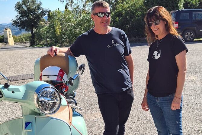Corfu 300cc Vespa Scooter Rental - Why rent a 300cc Vespa GTS in Corfu?