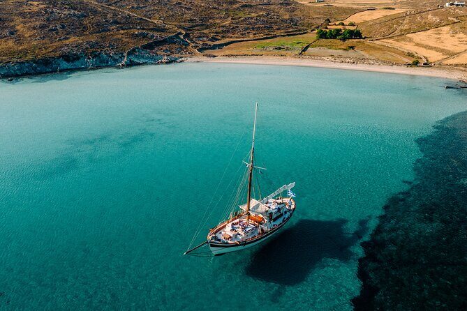 Corfu Benitses Cruise Tour to Blue Lagoon - Food and drinks onboard: where the value really shows
