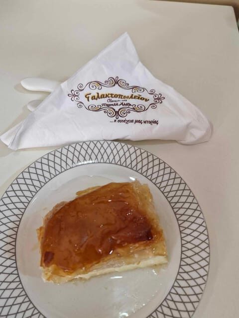 Corfu: Food tour on a bicycle-old town,suburbs & hidden gems - Who this tour fits best