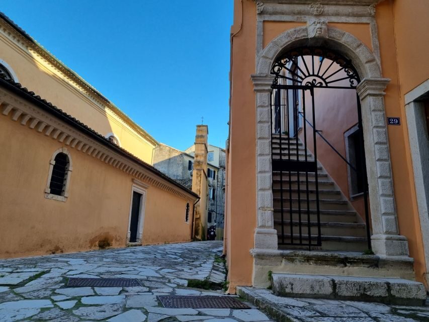 Corfu: Small Group City Walking Tour - Esplanade and Liston Arcade: the smart first “orientation” stop