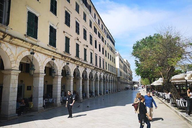 Corfu Town Shopping Trip - How the Driver Tips Work in Real Life