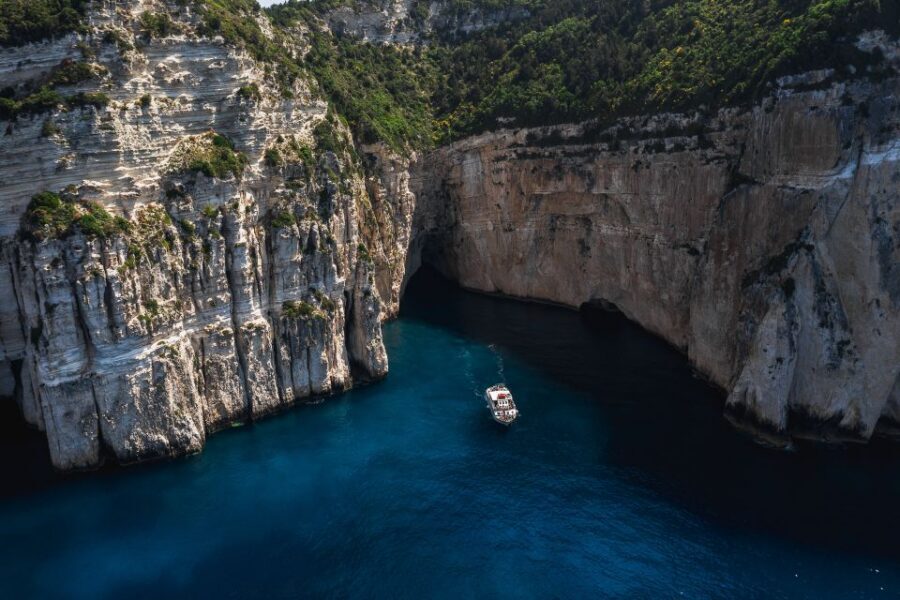 From Benitses/Lefkimmi: Paxos, Antipaxos & Caves Day Cruise - Who this day cruise suits best (and who should skip it)