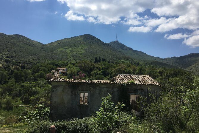 Land rover Safari Premium to the hidden gems of Northwest Corfu - Peroulades and Avliotes: quick village color and coffee on your terms
