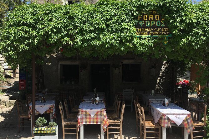 Land rover Safari Premium to the hidden gems of Northwest Corfu - The ride experience: guides, patience, and how the group stays sane