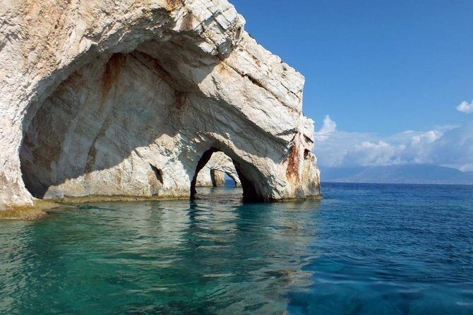 Parga, Sivota Islands and The Blue Lagoon Full Day Cruise from Corfu - Parga free time: alleys, a castle option, and a monastery viewpoint