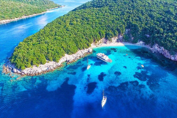 Parga & Sivota Islands Blue Lagoon Cruise from Corfu - Arriving in Parga: why 2 hours feels right