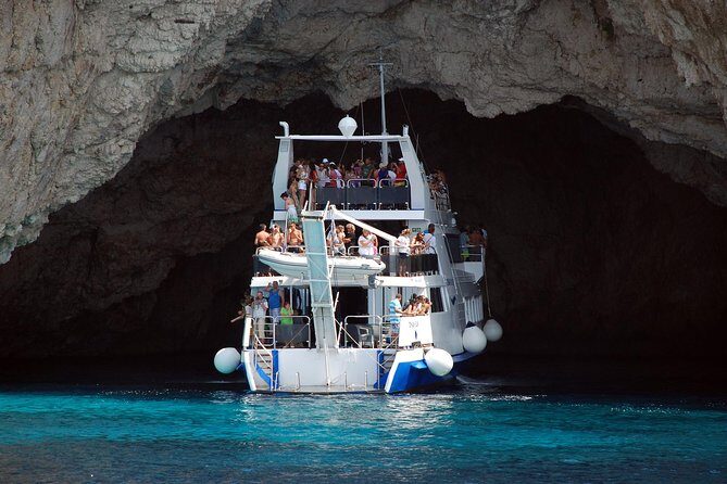 Paxos and Antipaxos Cruise from Corfu - Corfu port or Lefkimmi: how boarding logistics affect your day
