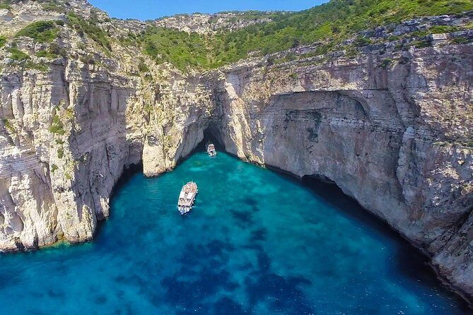 Paxos Antipaxos Blue Caves (Lakka Village) from Corfu - On-board comfort and fun factor: music, seating, and staying practical