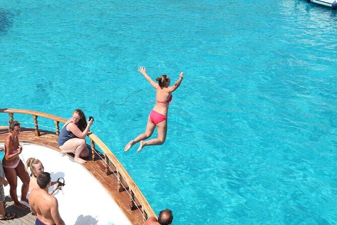 Paxos Antipaxos the best boat trip from Corfu - Antipaxos and Voutoumi Beach: your planned swim break