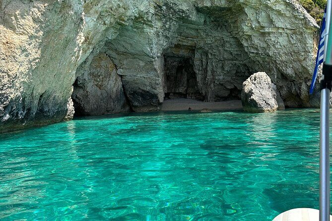 Private Skippered cruise from Corfu to Paxos/Antipaxos islands - What the boat ride feels like (and how to be comfortable)