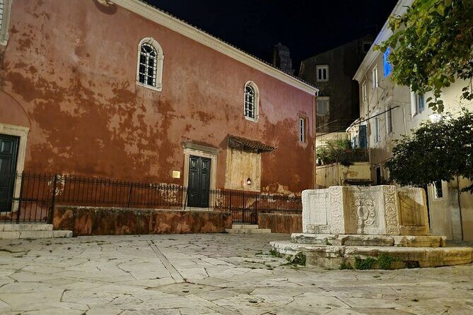 Small Group: Corfu Evening Walking Tour with a Glass of Wine - Strolling the Liston: French-Style Elegance in Night Light