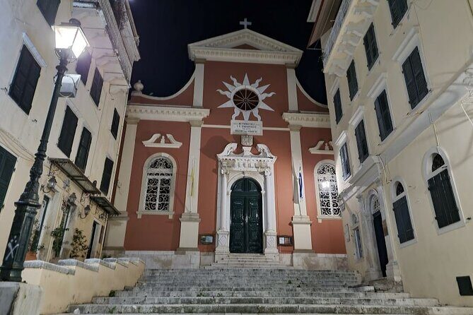 Small Group: Corfu Evening Walking Tour with a Glass of Wine - Venetian Mansions and Cobbled Lanes: The Streets That Do the Work