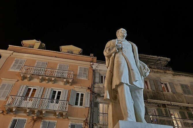 Small Group: Corfu Evening Walking Tour with a Glass of Wine - The Jewish District Stop: A Smaller Area With Big Meaning