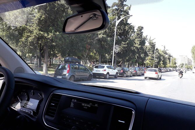 Transfer service in Corfu - Meeting the driver: signs, meeting points, and fast collection